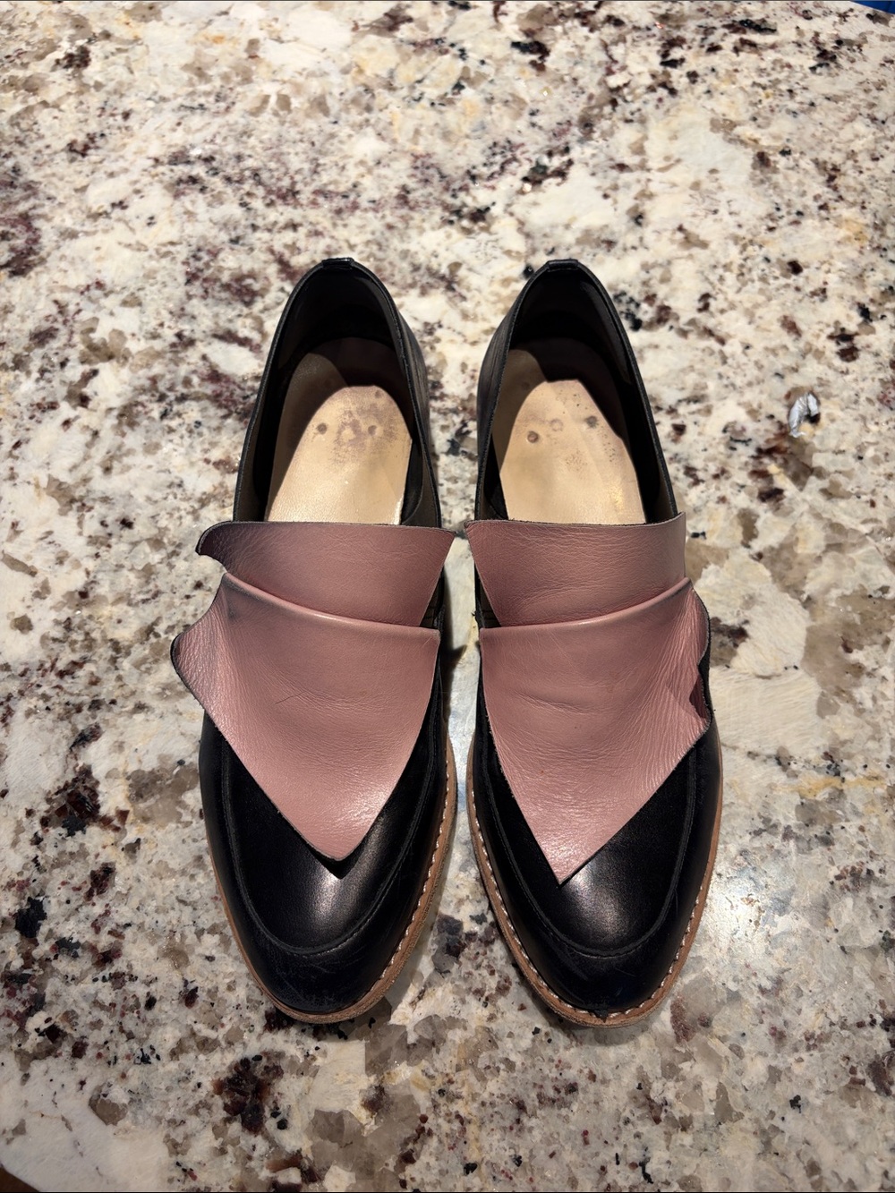 Women's Black and Dusty Pink Leather Slip-On Loafers